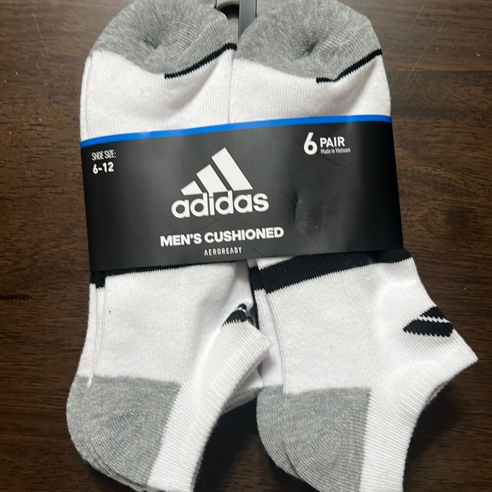Adidas Men’s Cushioned Socks 🏀